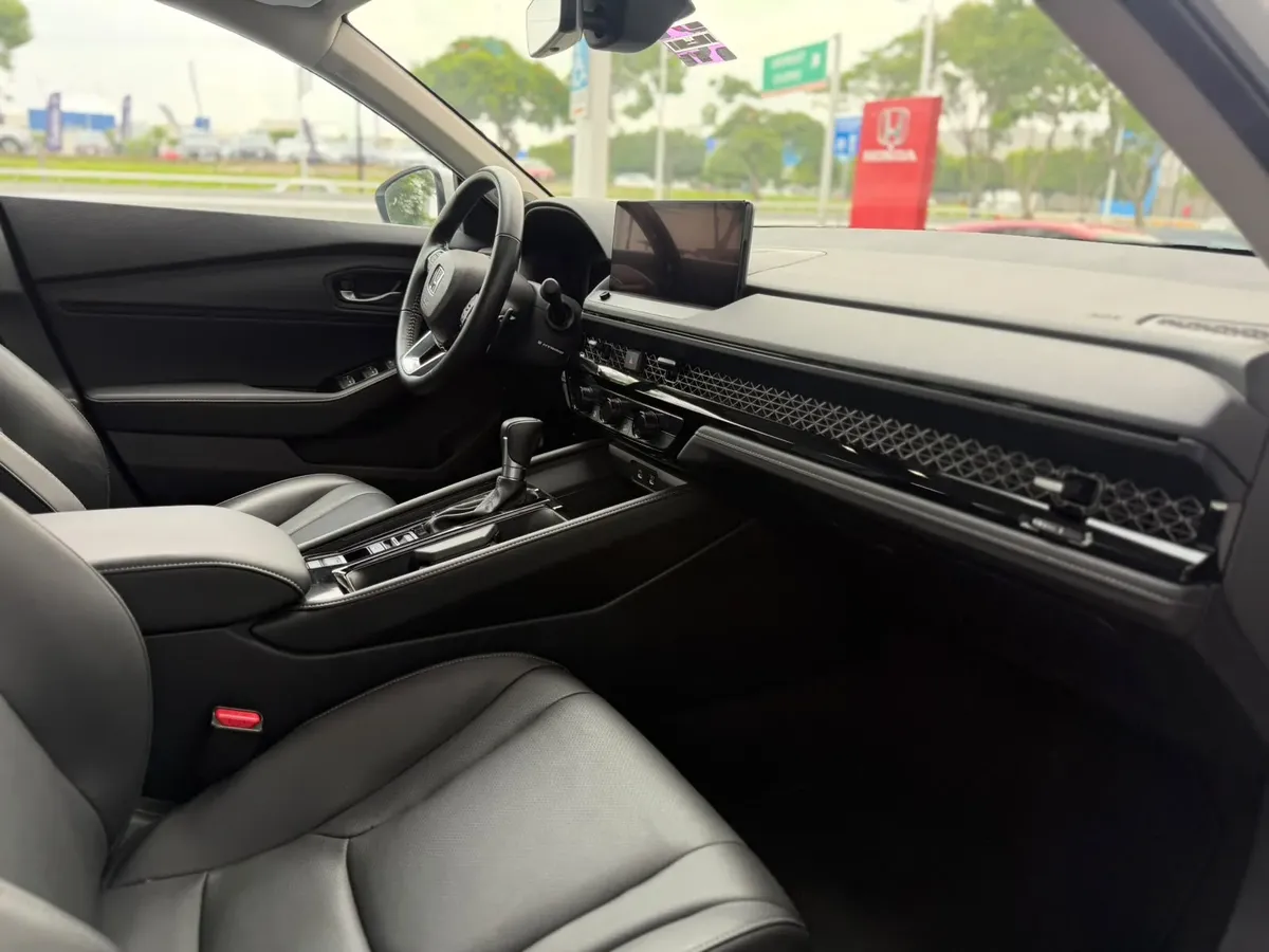 Honda Accord 2025 Touring Hev
