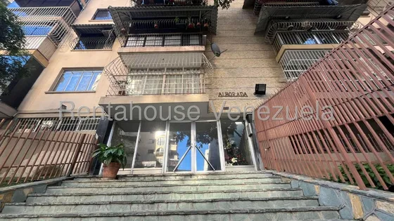 Venta De Apartamento Santa Monica. Lgb