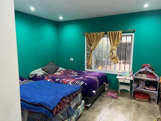 Casa En Venta - 2 Dormitorios 1 Baño 1 Cochera - 210mts2 - Belén De Escobar 