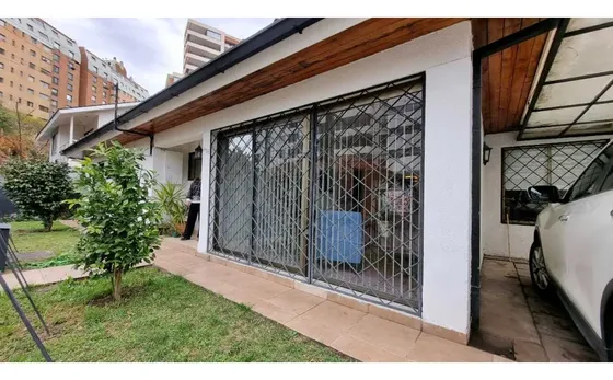 Casa En Las Condes/ Martin Alonso Pinzon En Condominio