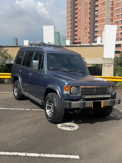 Mitsubishi Montero 3000 L047 Wagon