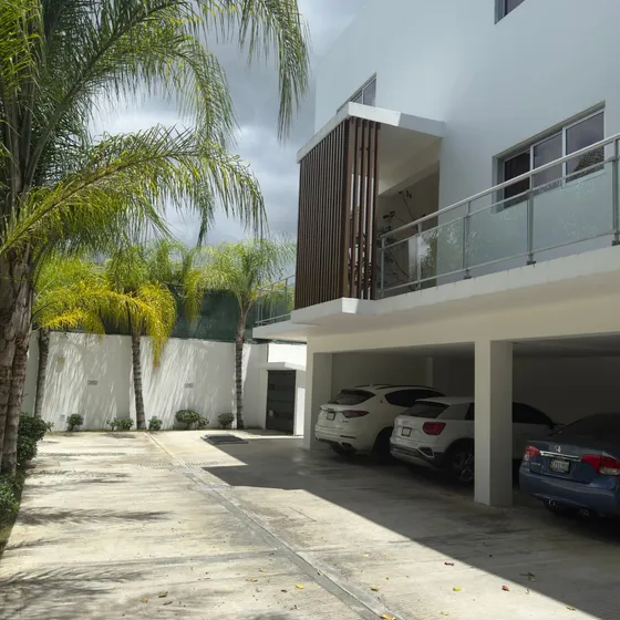 Casa En Venta En Arroyo Hondo Viejo  Residencial Exclusivo Con Solo 4 Casas
