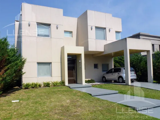 Casa 5 Ambientes En 2 Plantas En Venta - Barrio Privado Los Troncos