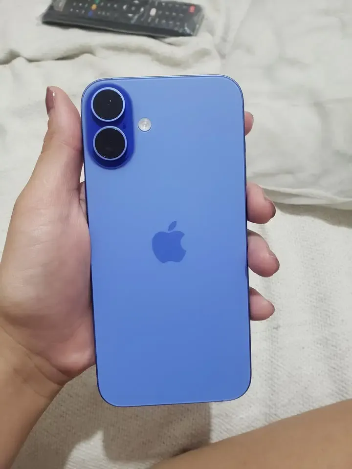 Apple iPhone 16 Plus (128 GB) - Ultramarino - Distribuidor Apple iPhone 16 Plus (128 GB) - Ultramarino - Distribuidor