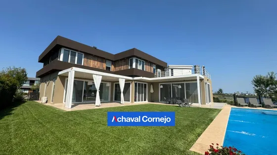 Casa En Puertos, Muelles Con Increíble Vista Al Lago Central
