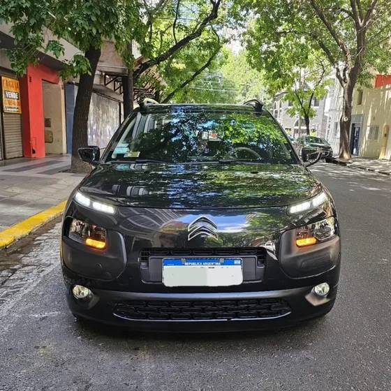 Citroën C4 Cactus 1.2 Puretech 110 At6 S&s Shine