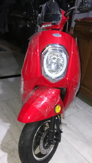 Moto Eléctrica Sunra Grace