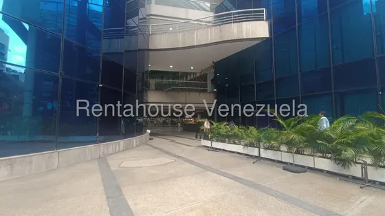 Magnífico Local Alquiler El Rosal #25-24075 K.f