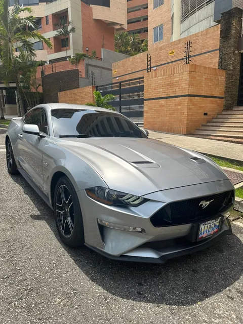 Ford Mustang Gt