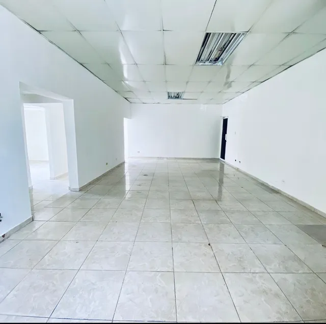 Alquilo Local Comercial En La Av 27 De Febrero