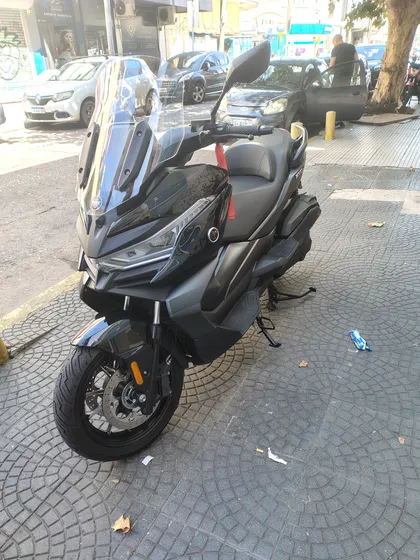Voge 350 Srmax