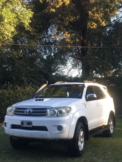 Toyota Sw4 3.0 Srv 4x4 Mt