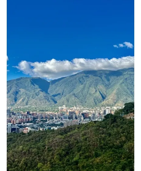 Se Vende Ph 495m2 Lomas De San Román 5852