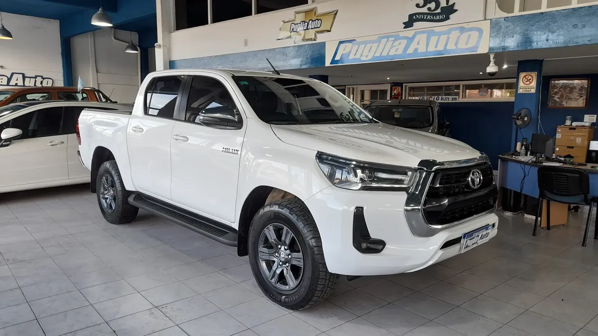 Toyota Hilux Pick-Up 2.8 Cd Srv 177cv 4x2