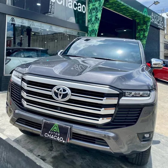 Toyota Land Cruiser 300 Vx