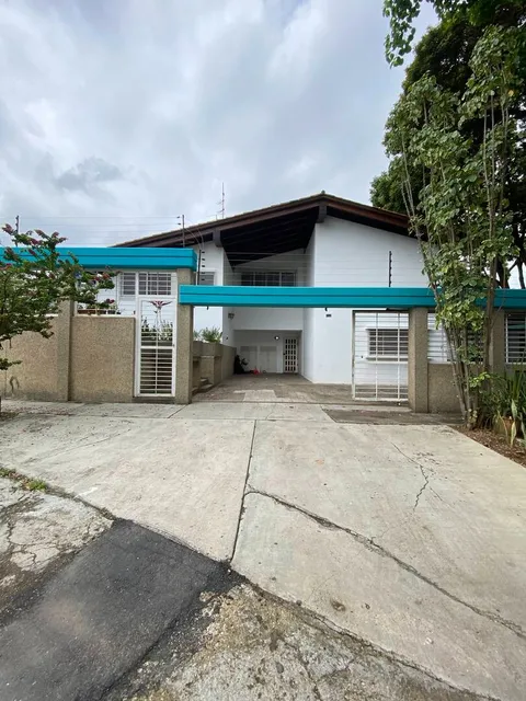 Casa Con Potencial Comercial En Trigal Centro - Wc