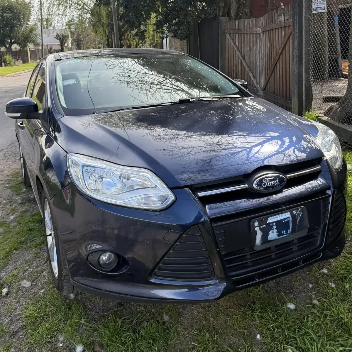 Ford Focus 1.4 S Dark Blue