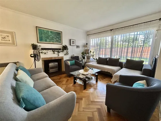 Casa En Venta De 6d - 4b En Las Condes
