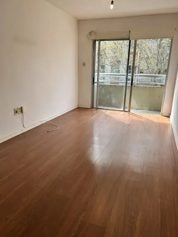 Alquiler Monoambiente Con Balcón Al Frente Excelente Zona En Pocitos · Foto 1