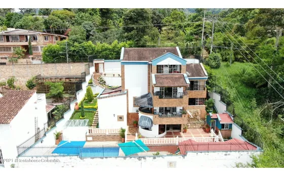 Casa En  Lagos Del Cacique Rah Co: 24-405