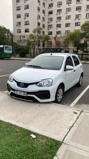 Toyota Etios X 6mt L/18