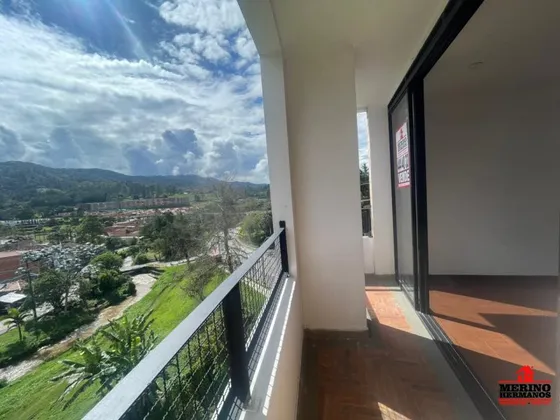 Apartamento En Arriendo/venta En Puro Cuero. Cod V6073