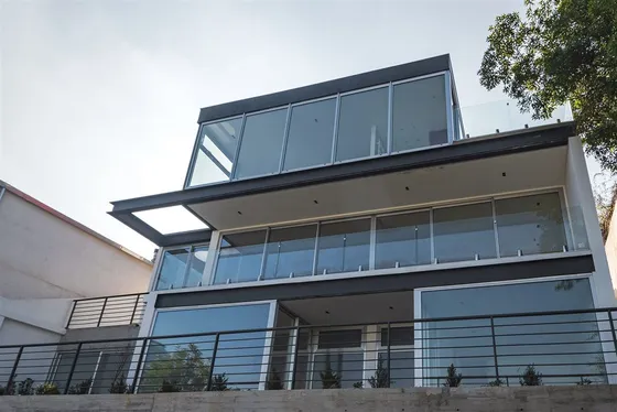 Casa En Arriendo De 4 Dorm. En Las Condes