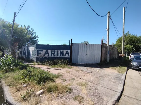 Alquilo Galpon A Cuadras Av. Velez Sarsfield (zona Sur) - Mts De Circunvalacion