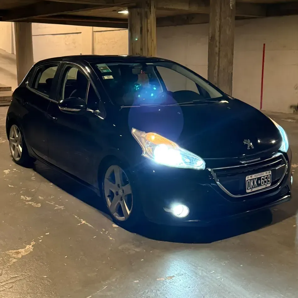 Peugeot 208 1.5 Allure Touchscreen
