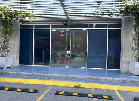 Local Comercial 85m2 En Parque Empresarial Enea, Pudahuel