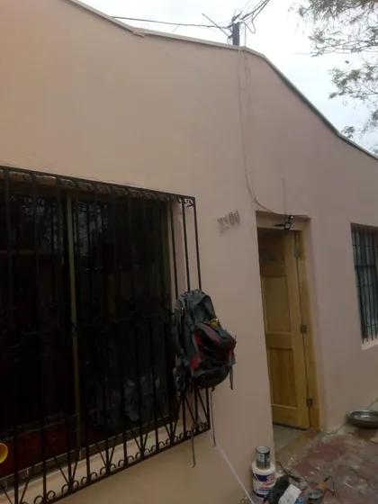 Casa Esquina Muy Acogedora Y Con Posibilidad De Levantar 2 P