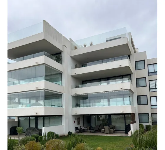 Rico Departamento En Primer Piso Con Jardín Casi Nuevo