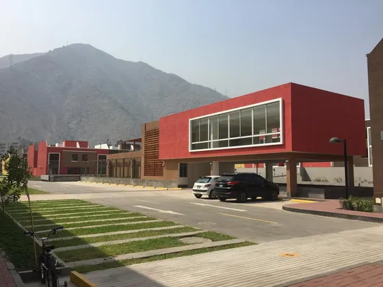 Casa En Condominio  Las Condes De Ñaña   