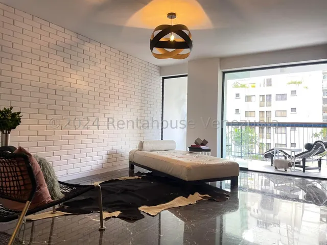 Diseñado Con Un Gusto Exquisito Y Ubicado En Una De Las Mejores Urbanizaciones De La Ciudad, Espectacular Departamento - Los Palos Grandes // Luis Gomez // Mls #25-3629