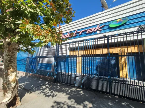 Venta De Local Comercial En San Bernardo Id 73.252-ret