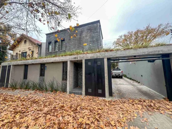 Duplex 4 Ambientes Cochera Jardin Parrilla Adrogue