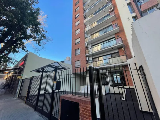 Venta Departamento 4 Ambientes Con Cochera Plaza Conesa Quilmes Apto Crédito