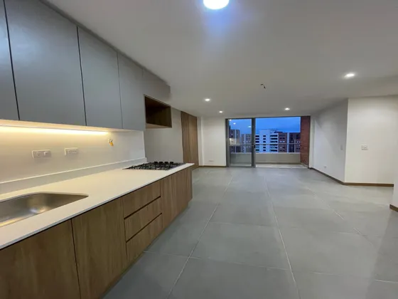 Apartamento En Venta En Tres Esquinas. Cod V12785