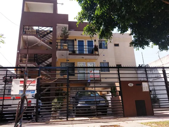 Venta 2 Ambientes Con Cochera  Y Terraza En Moron