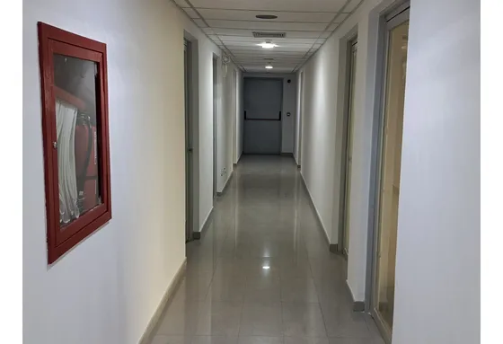 Alquiler De Oficinas En Obra Gris En C. Empresarial En Los Dos Caminos