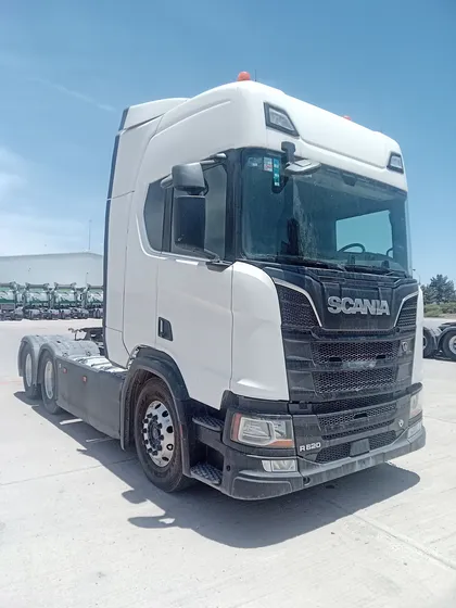 Camión Scania R620 A6x4