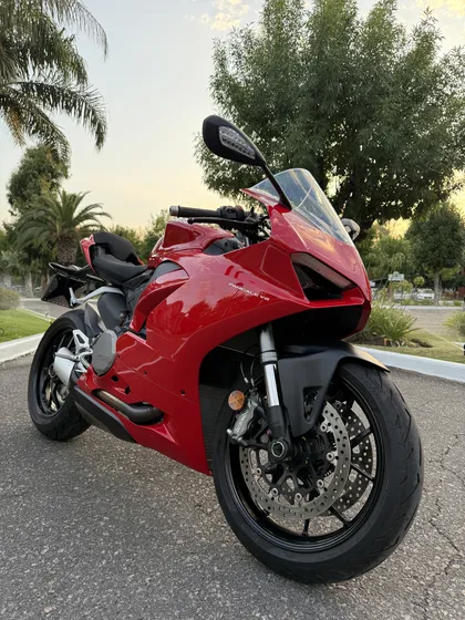 Ducati Panigale V2
