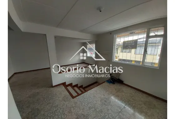 Venta De Casa Con Renta En El Bosque