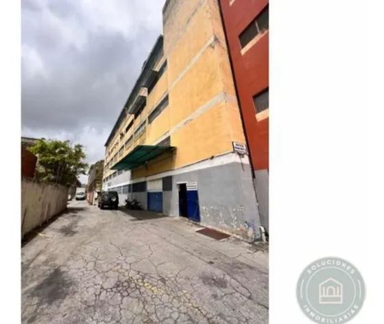 Se Vende Edificio 3.060m2 Guaicay