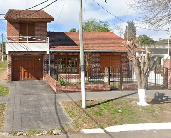 Casa Chalet En Venta Rafael Calzada
