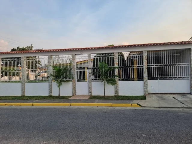 Venta Elegante Y Majestuosa Quinta En Corinsa, Cagua Estado Aragua