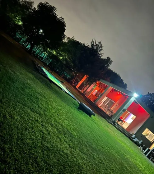 Casa En Venta Parque Leloir Con Lote 2000 M² Totales