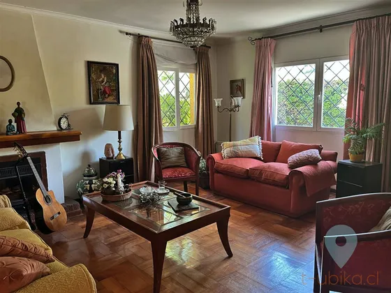 Linda Casa En Tranquila Calle, 3d 2b + Servicios, Ñuñoa