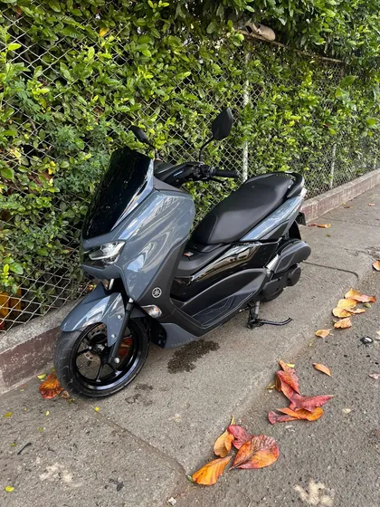 Yamaha Nmax Gris Nardo Modelo 2026