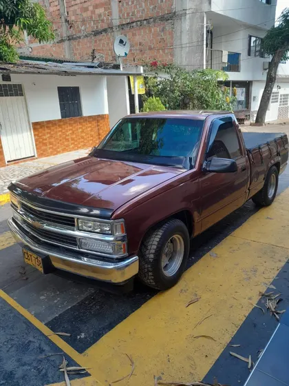 Chevrolet Cheyenne 5.7 C1500